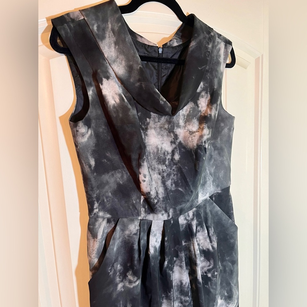 Sleeveless tie dye dress black and white